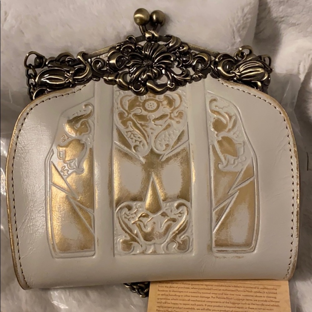 Leather Gold and White Crossbody Kisslock Clutch